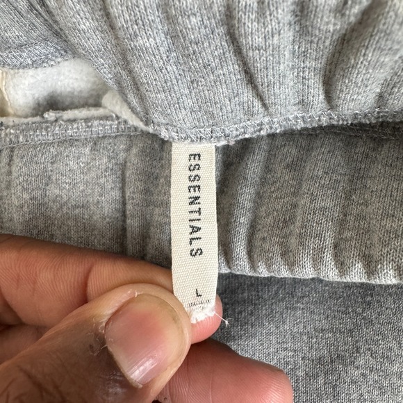 Fear‎ Of God Essentials Sweatpants Mens L Gray Preowned Stain Fleece Athleisure - Picture 4 of 11